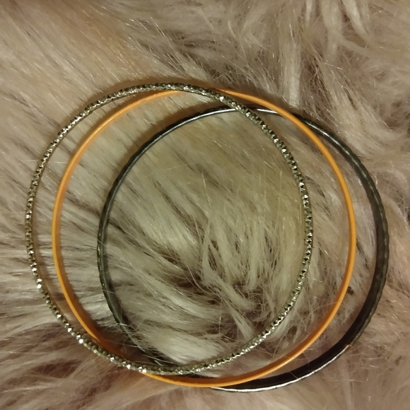 Bangles - Picture 2 of 3